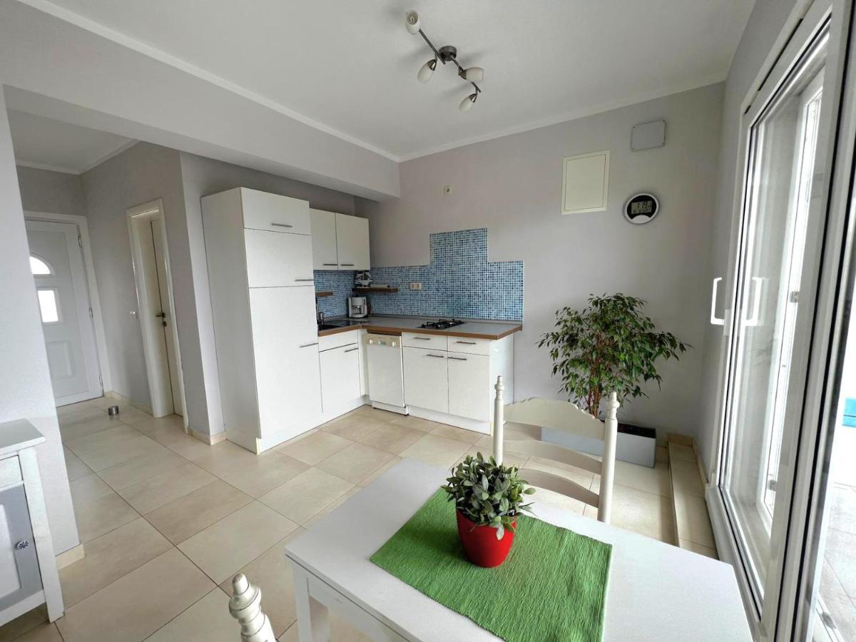 Apartments Ruzic Njivice Bagian luar foto