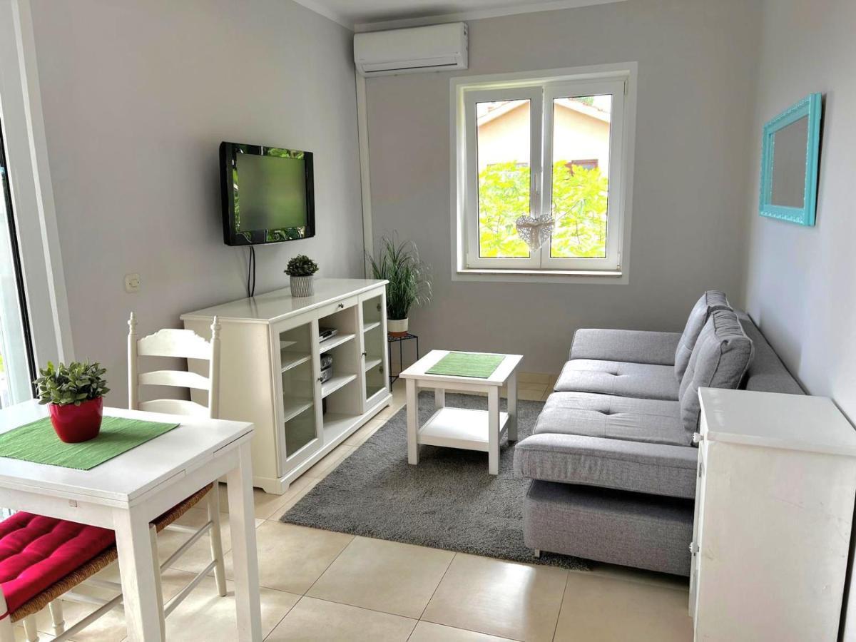 Apartments Ruzic Njivice Bagian luar foto
