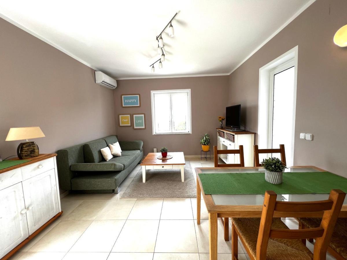 Apartments Ruzic Njivice Bagian luar foto
