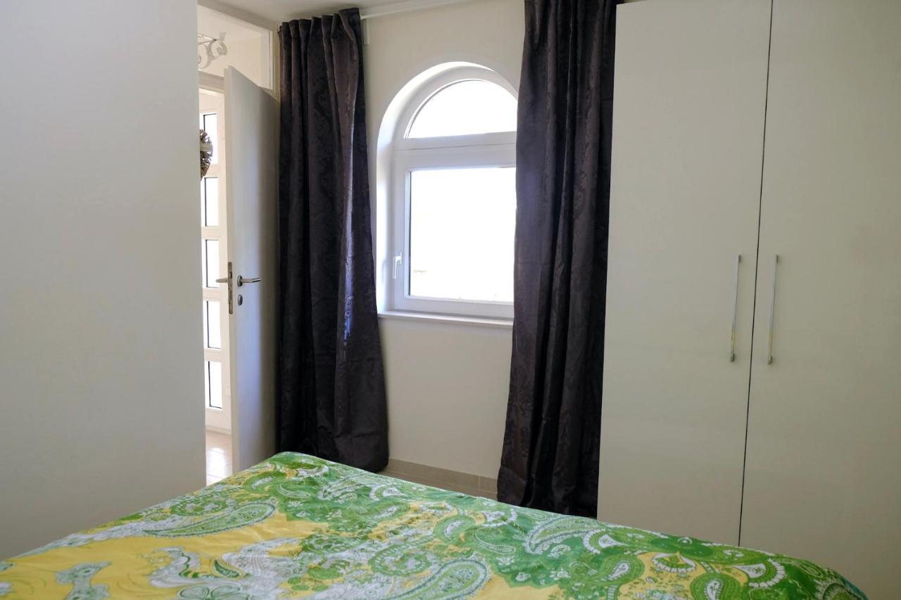 Apartments Ruzic Njivice Bagian luar foto